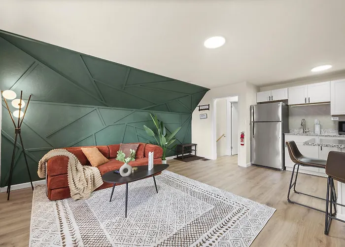 Squirrel Hill Modern Haven 1br With Private Parking Apartment *